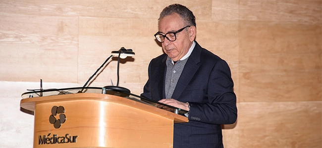 Dr. Misael Uribe Esquivel Presidente del Consejo de Administraci�n de M�dica Sur