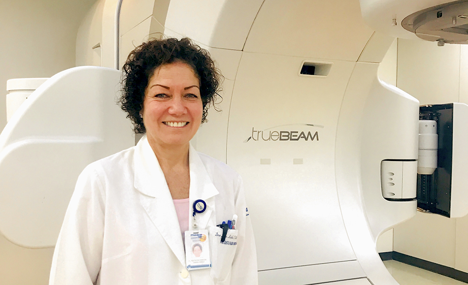 Dra. Pointevin, jefa de radiolog�a en M�dica Sur sonriendo